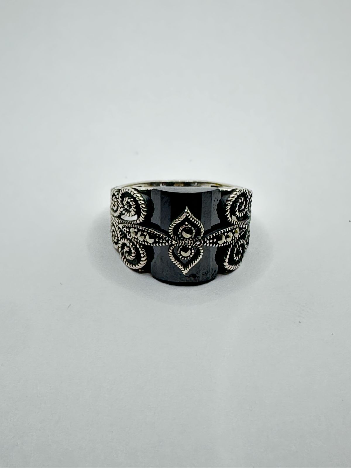 Black Reflection Ring