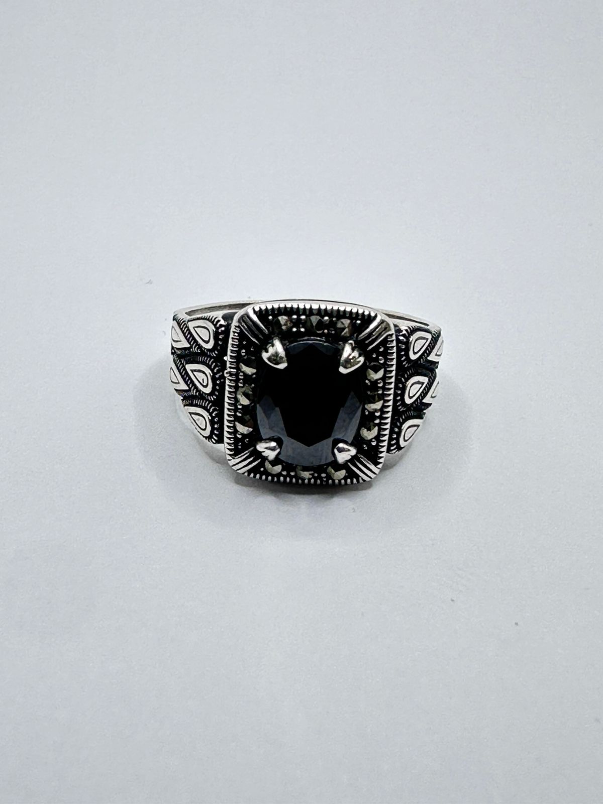 Elite ring